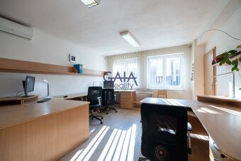 Vacenovice - Nemovitost se strategickou polohou - 692m2 - 4