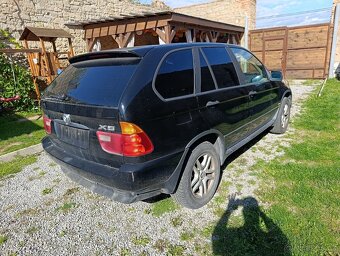 BMW X5 3.0D 160 KW VEŠKERÉ DÍLY Z VOZU PLATÍ DO SMAZÁNÍ - 4