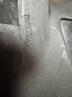 Prodám lyžáky(přaskáče) HEAD E-FIT 300mm - 4