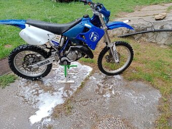 Yamaha YZ 125 cm3 - 4