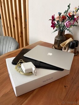 MacBook Air 2017, Intel i5, 128gb, první majitel - 4