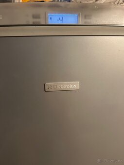 Lednice (chladnička) s mrazákem Electrolux - 4