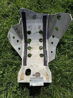 Kryt motoru Ktm 350 - 4