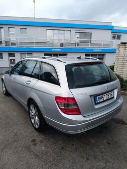 Mercedes Benz Avantgard - 4