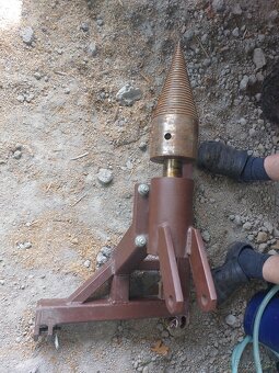 Štípačka na dřevo za malotraktor - 4