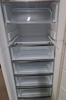 Mrazák NoFrost 8 šup. Liebherr NoFrost SmartDevice. - 4