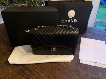 Originální kabelka CHANEL Jumbo Chevron, černá, nová se stří - 4