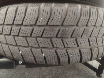 Zimní pneu 175/65 R13 na discích s poklicemi - 4
