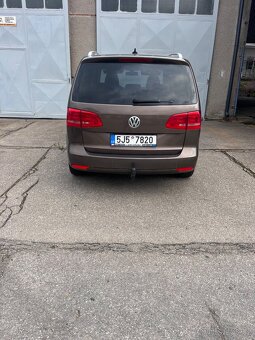 Touran 2.0 tdi comon rail 103 kw DSG 6 higline - 4
