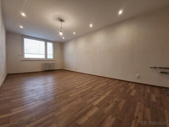 Prodej bytu 1+kk, 30 m2, Kejzlarova, Hradec Králové - 4