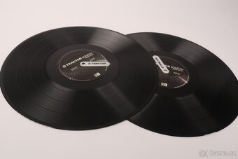 vinyly TRAKTOR Scratch Control MKII  velká sada - 4