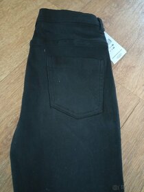 Jegginy, slim džíny vel. 158, zn. Sinsay - 4