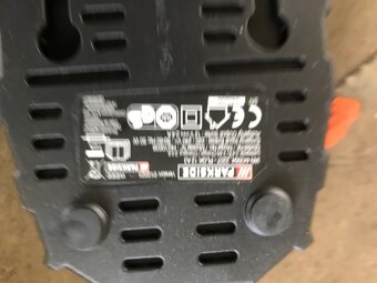 Prodám Aku pilku na větve PAAS 12 A2, 2 Ah Parkside - 4