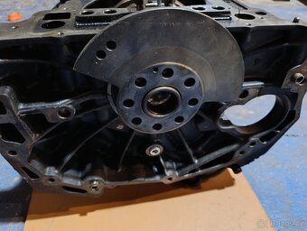 Jeep Grand Cherokee WK2 2011-2013 části motoru - 4