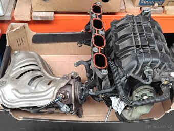 Toyota Auris -- náhradní díly - 4