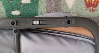 Maxi-Cosi Kori lehátko 2v1 Essential šedá - 4