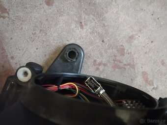 Škoda Octavia 3 predfacelift levý xenon - 4