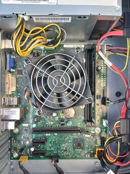 Fujitsu počítač - 4