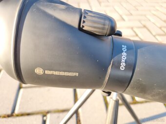 Spektiv BRESSER 20–60x60 Zoom – se stativem, pěkný stav - 4