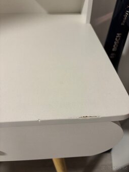 Prodám toaletní stolek - 4