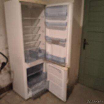 Lednička s mrazákem - 4