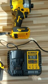 Nabíječka DeWALT DCB 1104, pro Aku DeWALT 12V až 20V - 4