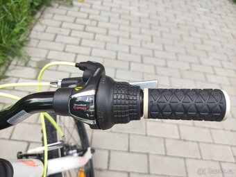 Dětské kolo Core Nipper 20" pro holčičku 6-9 let - 4