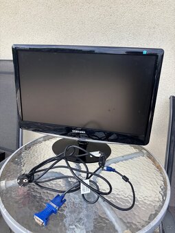 Samsung monitor 14” s HDMI - 4