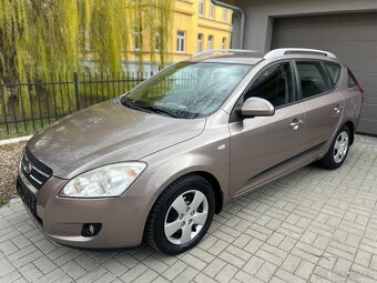 KIA CEED 1.6 CRDI 85KW /1.MAJITEL - 4