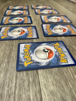 Prodám 9 ks POKÉMON energy - 4
