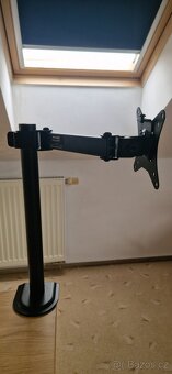 držák na monitor AlzaErgo Arm SE10 Pylon - 4