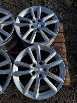 Alu kola, disky r17 5x112 CMS C27 - 4