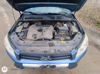 Toyota RAV4 - 4