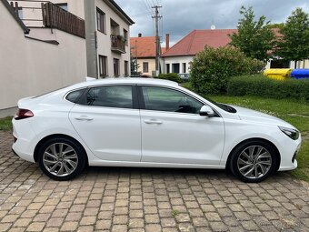 Hyundai i30 Fastback, 1.4 T-GDi, výbava Style - 4