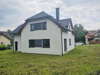 Pronájem rodinného domu 6+1, 183 m2 - 4