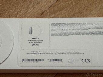 Apple hodinky SERIES 4 Silver White 44mm TOP STAV - 4