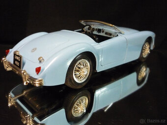 MGA Twin Cam Polistil 1/16 - 1/18 - 4