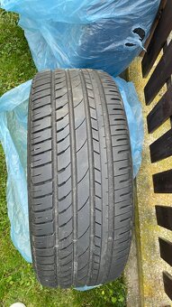 Sada pneu 245/45 R19 90% 7mm - 4