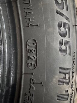 Zánovní letní pneu KUMHO 215/55 R17 (najeto cca 500km ) - 4