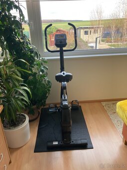 Prodám kvalitní magnetický rotoped TRINFIT VIVO B500I - 4
