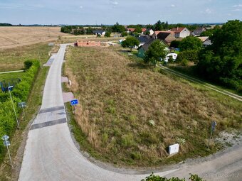 Stavební pozemek Čilec 772m2 - 4