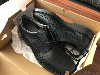 Polobotky PRABOS perforované vel. 10 - 4