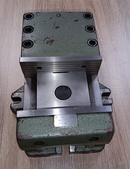 Strojní svěrák 185 mm - 4