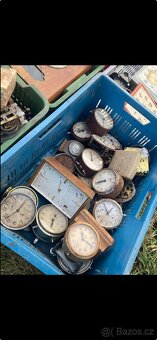 Staré díly na budíky a hodiny - 4