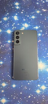 Samsung S22+ - 4