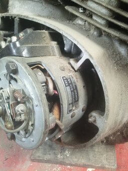 Jawa pérák 250 - 4