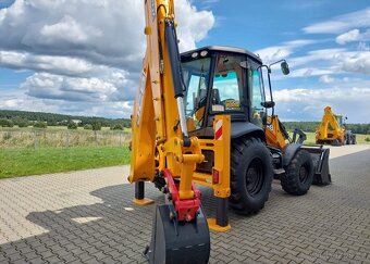 JCB 3CX Contractor - 4