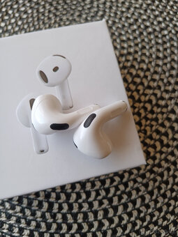 Apple Airpods 4 - 4