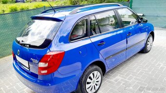 Velice zachovalá málo jetá ŠKODA FABIA II1.2 kombi - 4