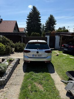 Volkswagen Passat - 4